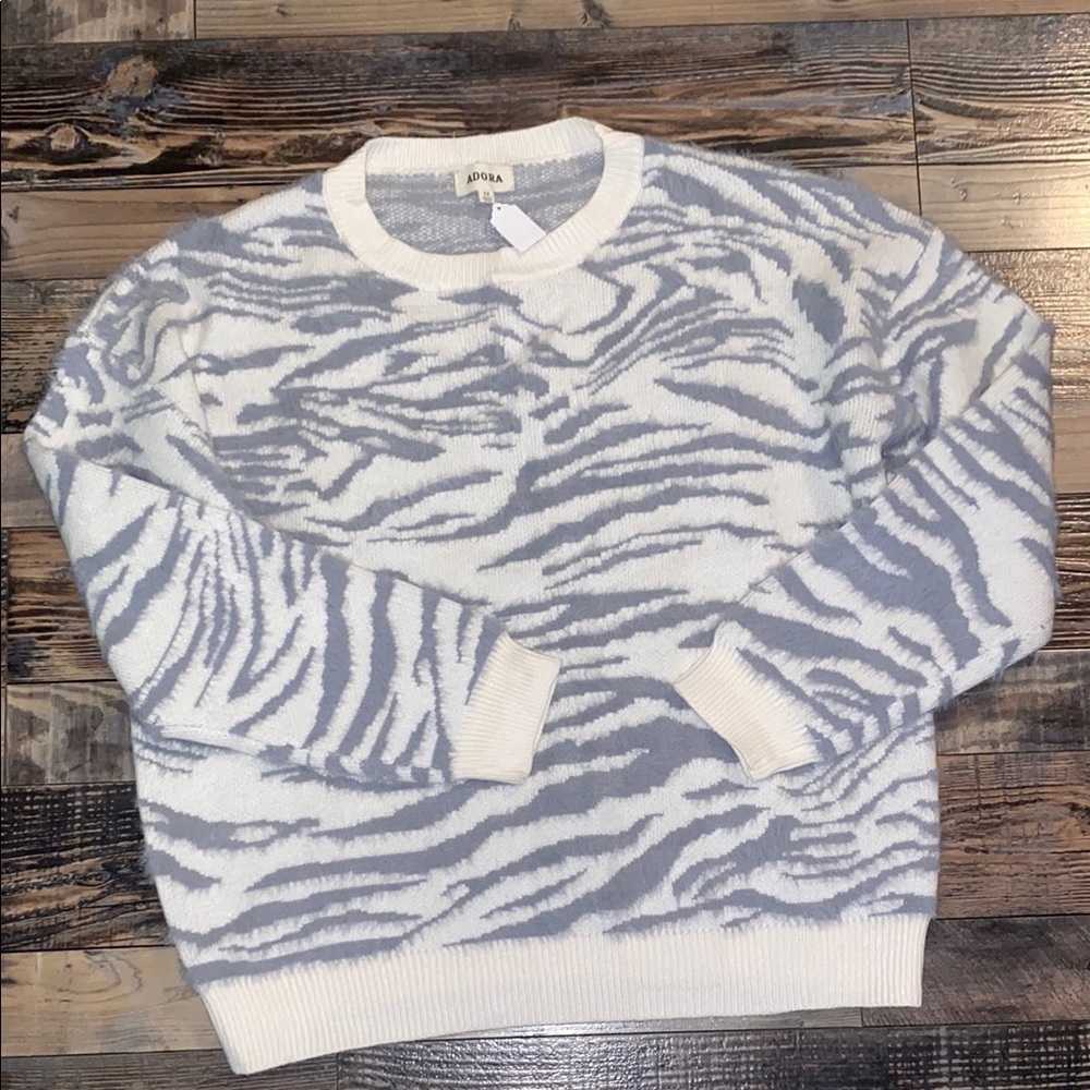 NWT Adora Zebra print sweater size 2X